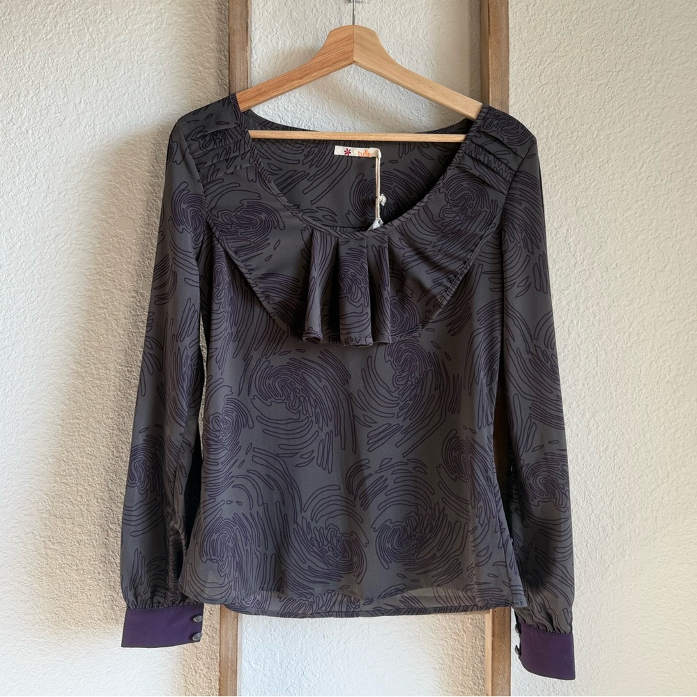 Tulle Los Angeles long sleeved top sz: Med NWT